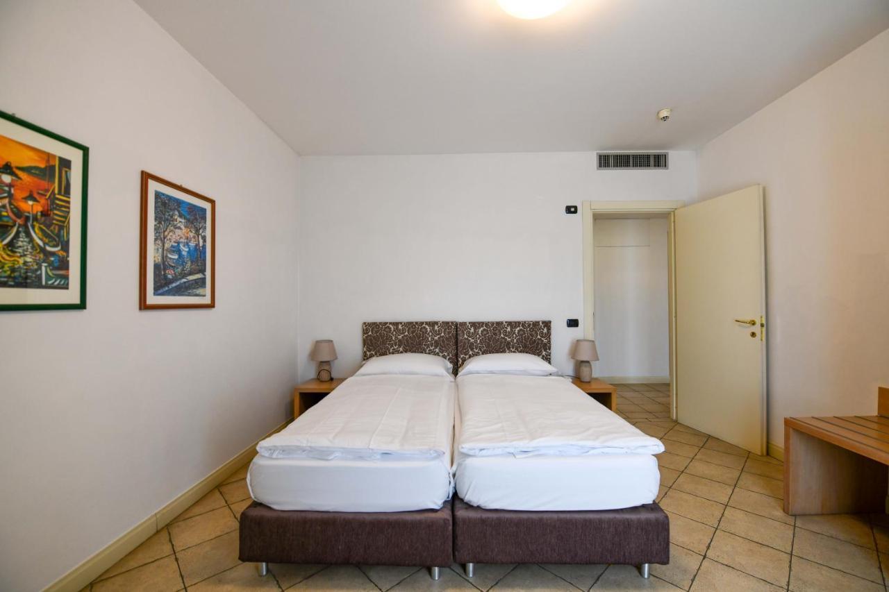 Aquazzurra Resort & Aparthotel كانوبيو المظهر الخارجي الصورة