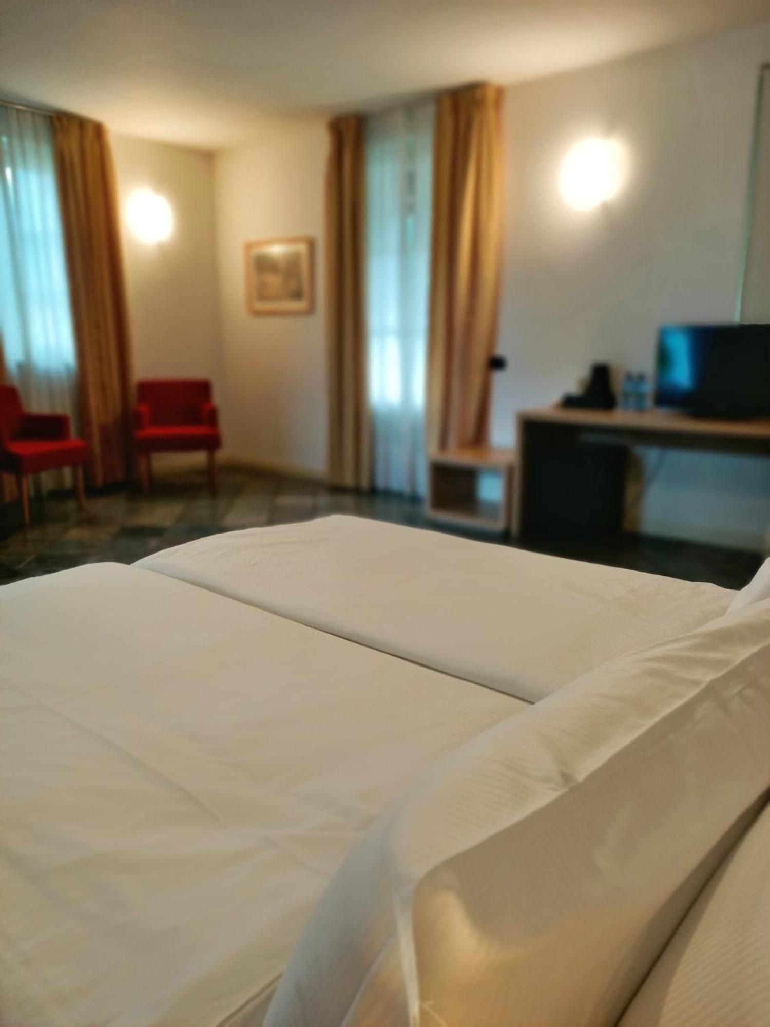 Aquazzurra Resort & Aparthotel كانوبيو المظهر الخارجي الصورة