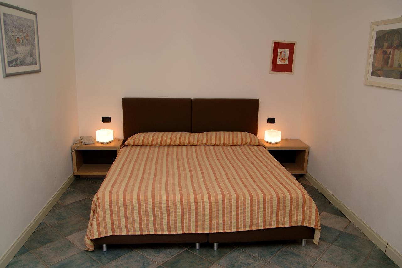 Aquazzurra Resort & Aparthotel كانوبيو المظهر الخارجي الصورة